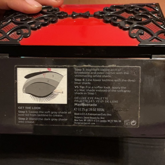 Victoria Secret Masquerade 🎨 - Picture 4 of 4